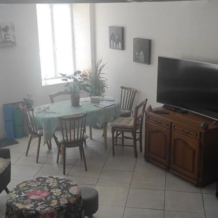 Les Plaisirs De La Ruralite Apartment Vendresse Exterior photo