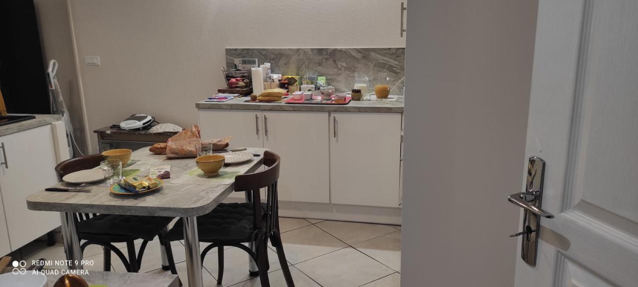 Les Plaisirs De La Ruralite Apartment Vendresse Exterior photo